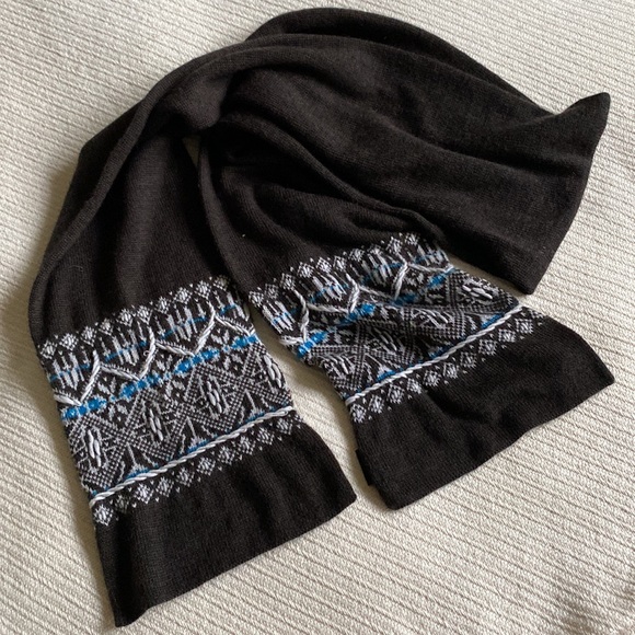 Eddie Bauer 100% merino knitted scarf - Picture 3 of 6